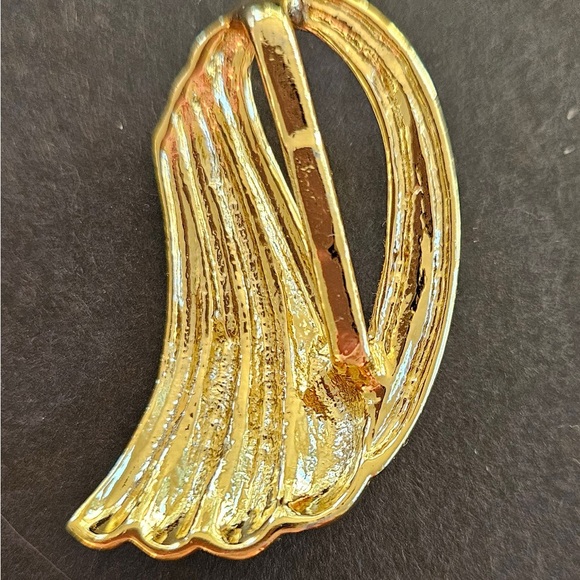 Gold-Toned Piscitelli Women's Wing Scarf Slide - Picture 2 of 3